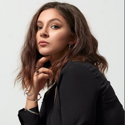 Amy J Pryce