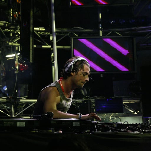 Axwell, Progressive House DJ — Sweden scene