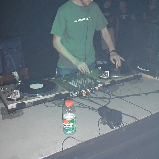 DJ Dara