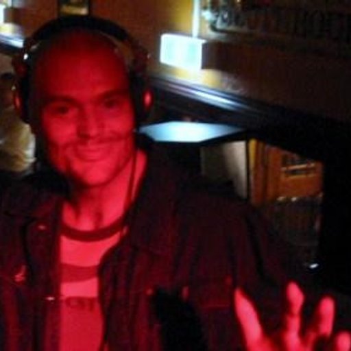 DJ War