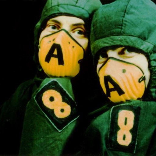 Altern 8