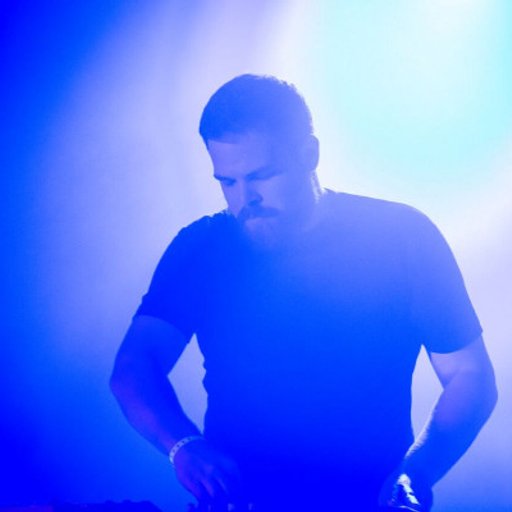 Com Truise